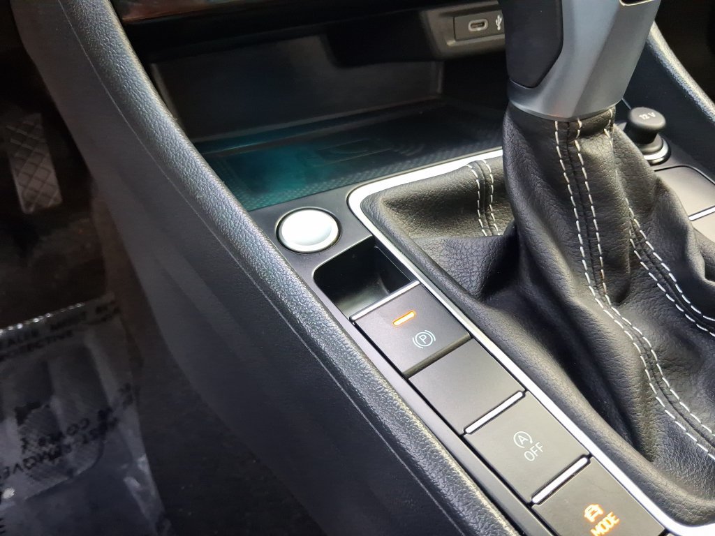 Certified 2024 Volkswagen Jetta SEL FWD image 26