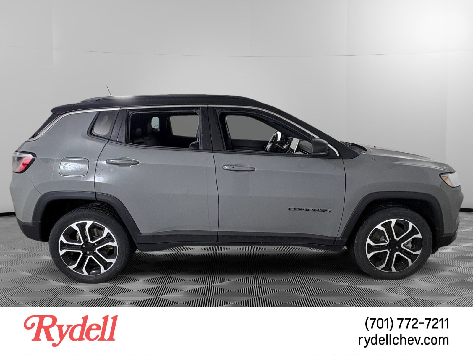 Used 2023 Jeep Compass Limited image 6