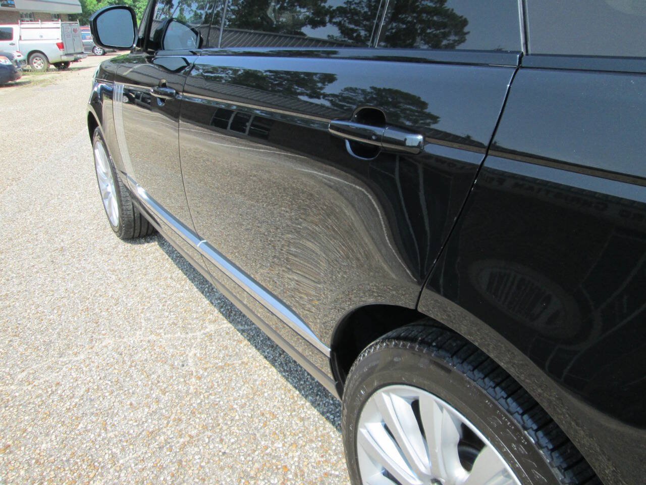 Used 2016 Land Rover Range Rover Long Wheelbase Supercharged AWD/4WD image 11