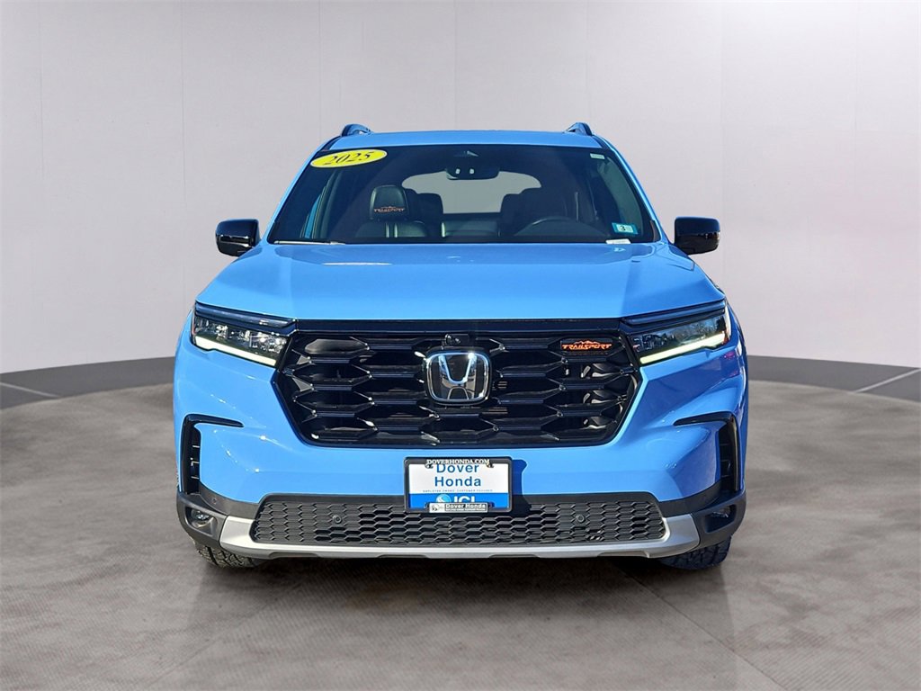 Certified 2025 Honda Pilot TrailSport image 2