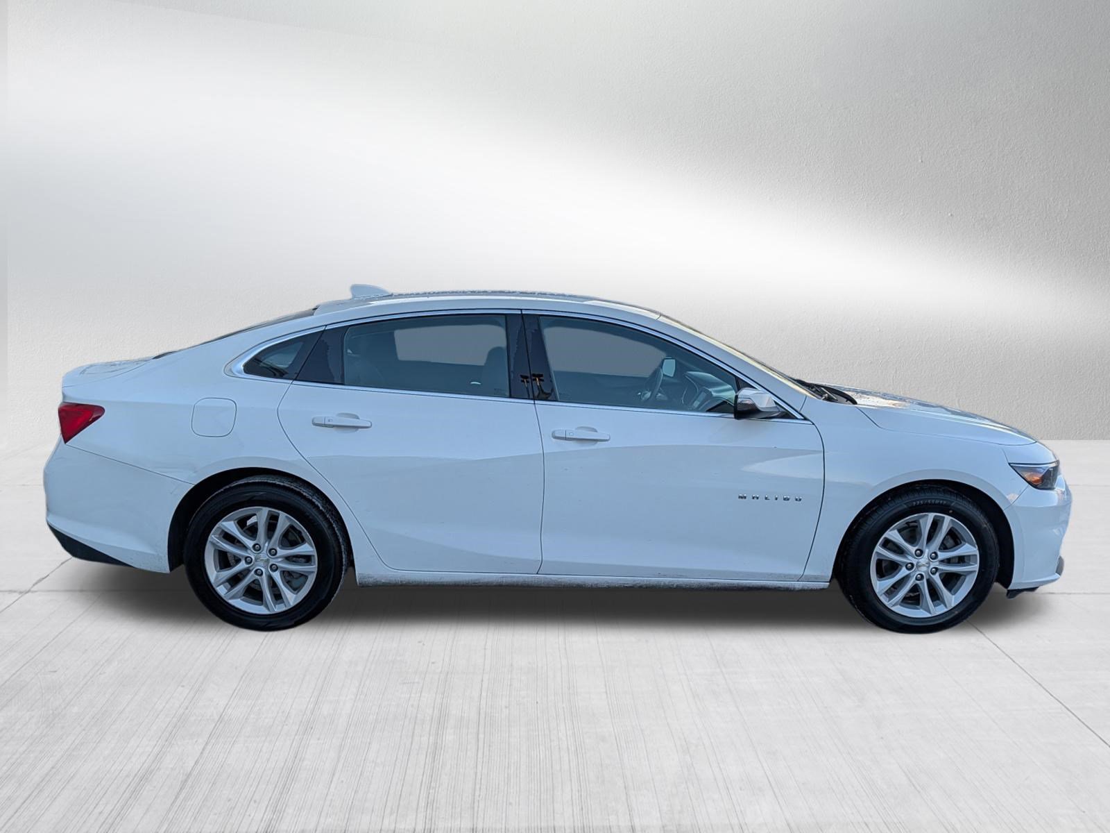 Used 2018 Chevrolet Malibu LT image 8