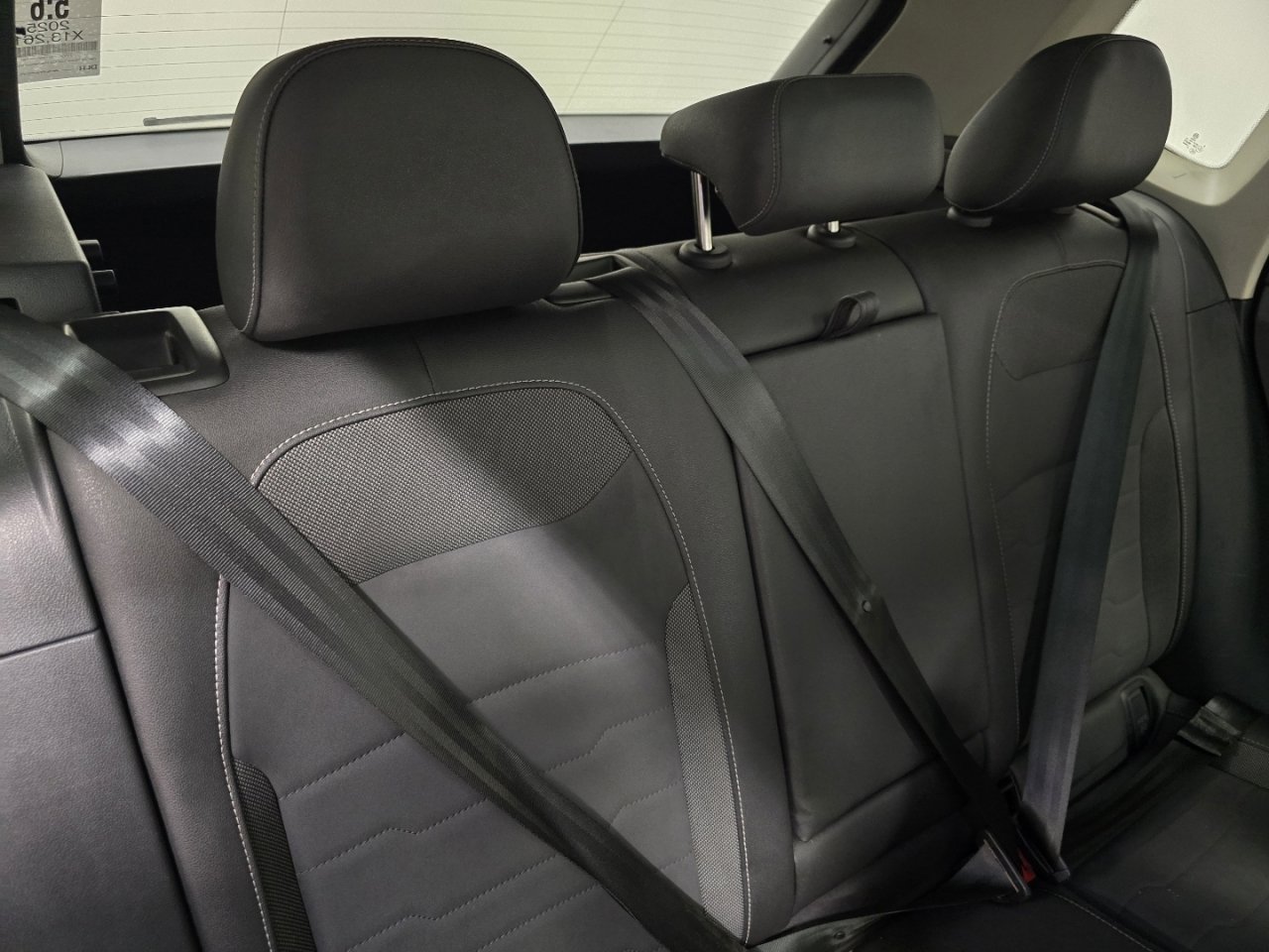 Used 2025 Volkswagen Taos SE image 20