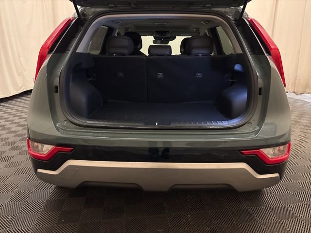Certified 2023 Kia Niro EX Touring image 9