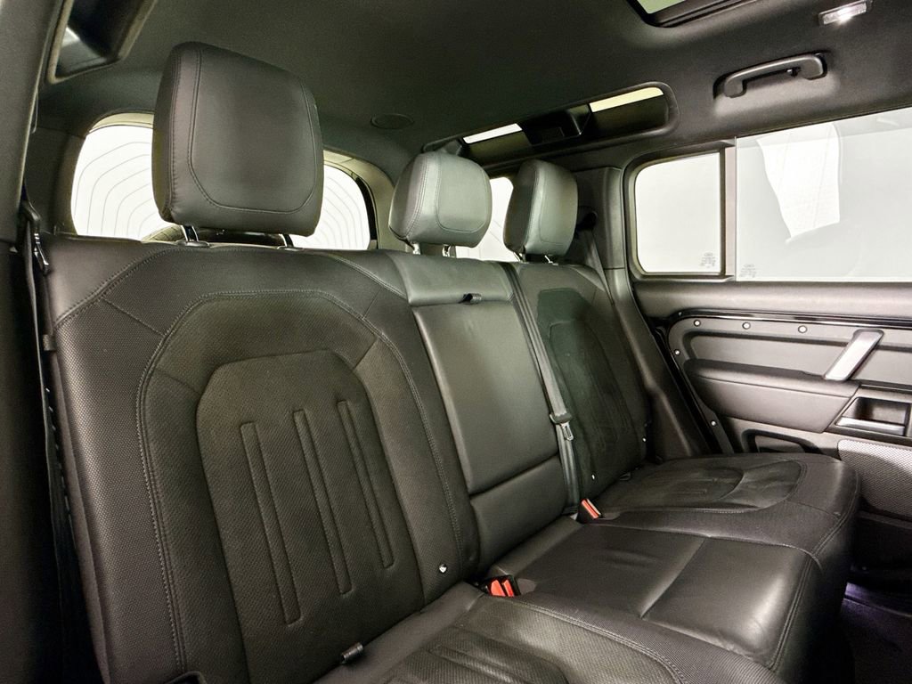 Used 2022 Land Rover Defender 110 V8 image 15