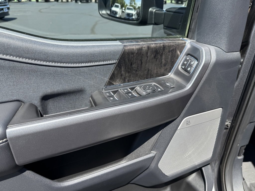 New 2025 Ford F250 Lariat w/ Lariat Ultimate Package image 3