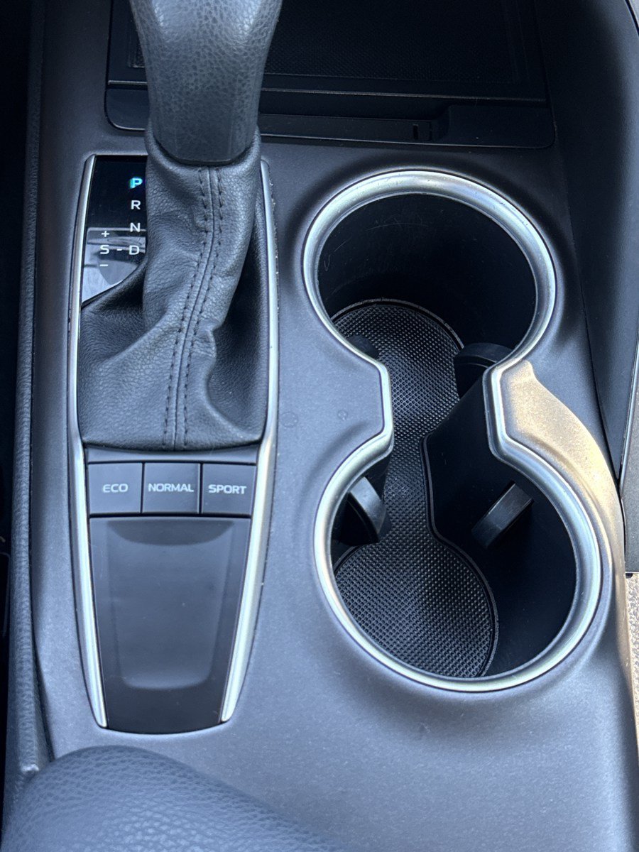 Used 2024 Toyota Camry LE FWD image 23