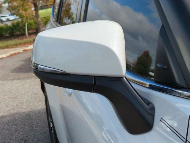 Certified 2020 Toyota Highlander XLE image 12