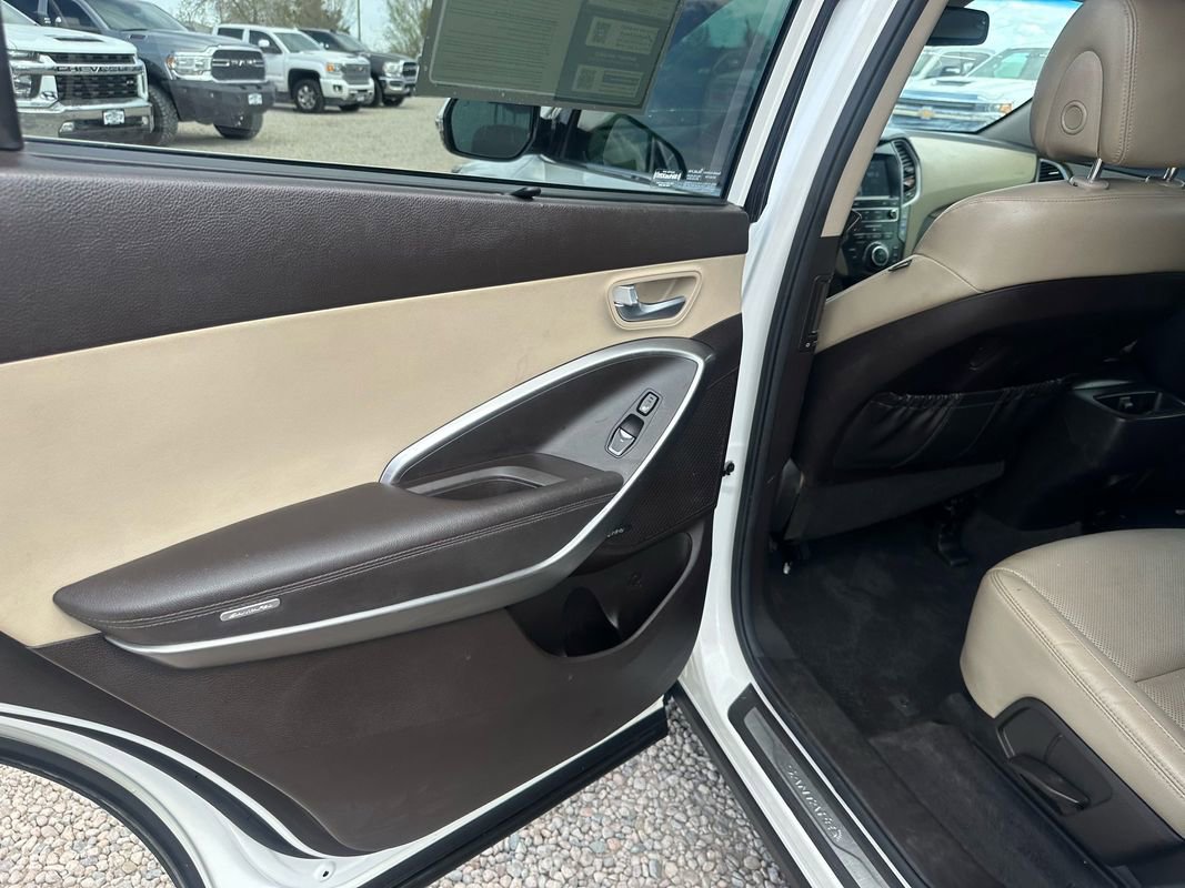 Used 2019 Hyundai Santa Fe XL AWD/4WD image 29