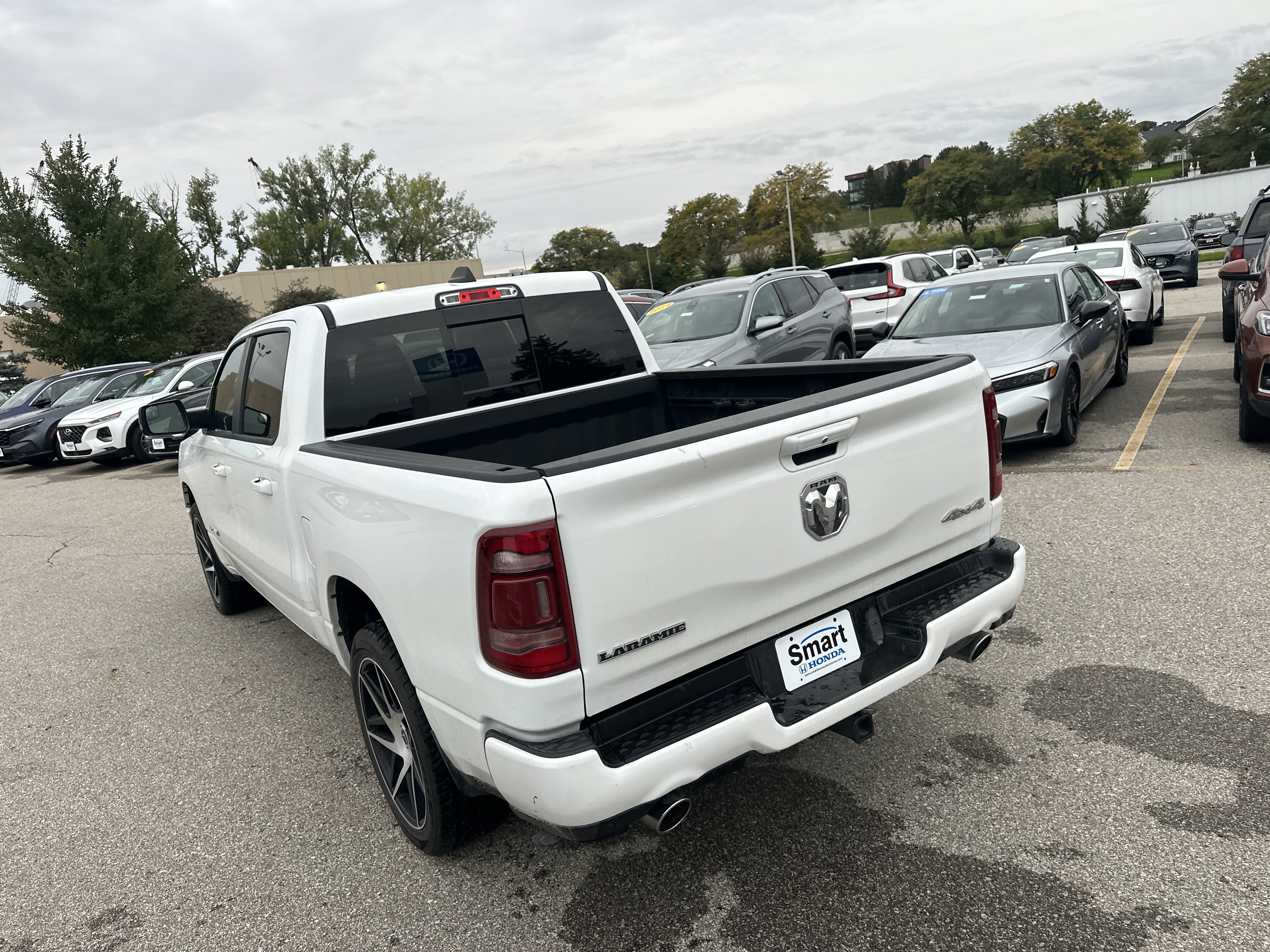 Used 2024 RAM 1500 Laramie AWD/4WD image 10