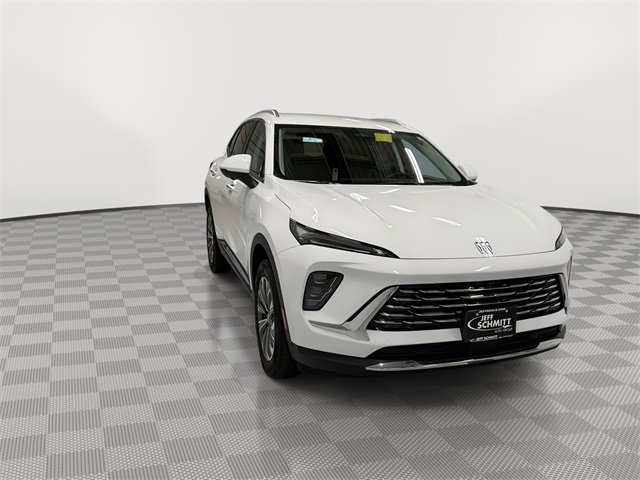 Certified 2025 Buick Envision Preferred image 13