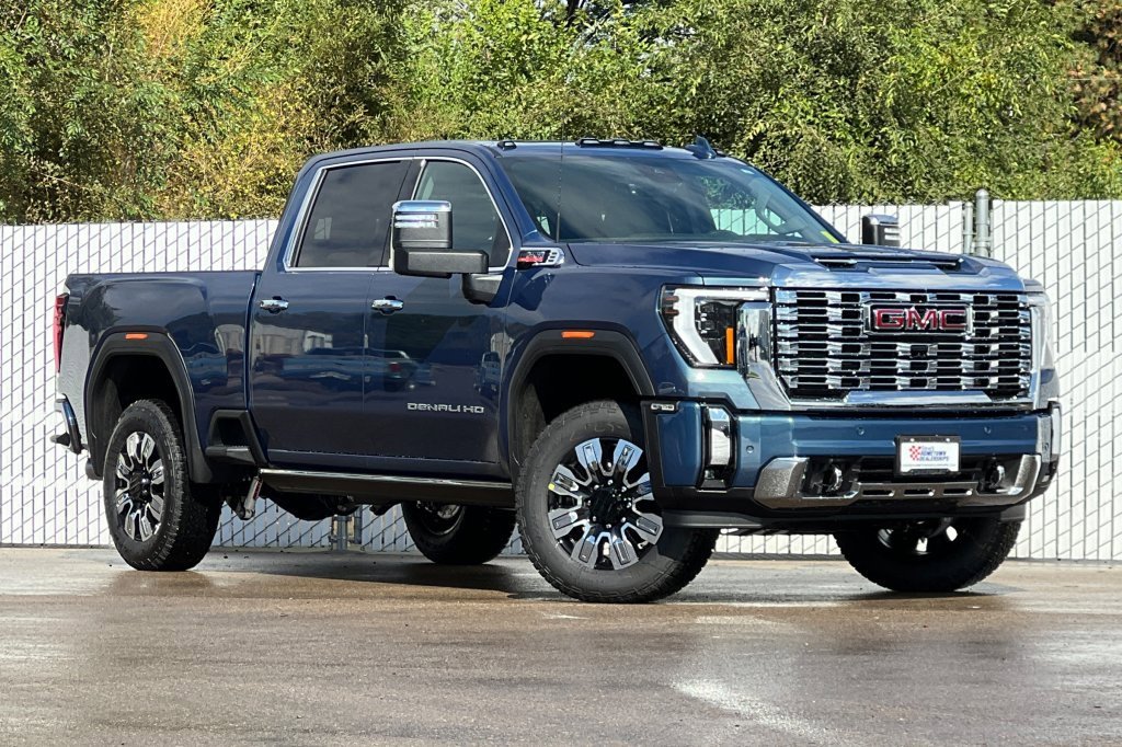 New 2026 GMC Sierra 3500 Denali w/ Denali Reserve Package image 2