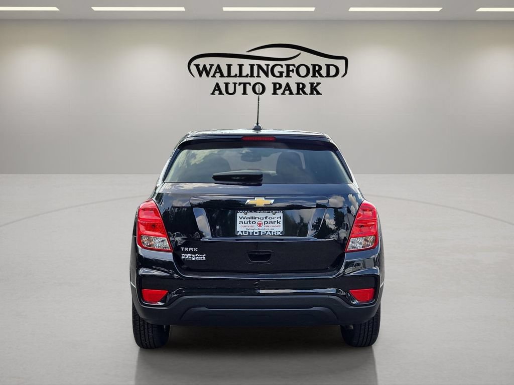 Used 2020 Chevrolet Trax LS w/ Tint and Cruise Package FWD image 4