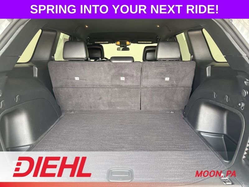 Used 2021 Jeep Grand Cherokee Laredo X AWD/4WD image 9