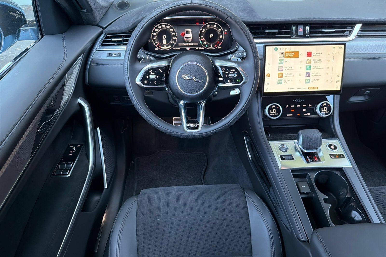 New 2026 Jaguar F-PACE SVR 575 Edition AWD/4WD image 27