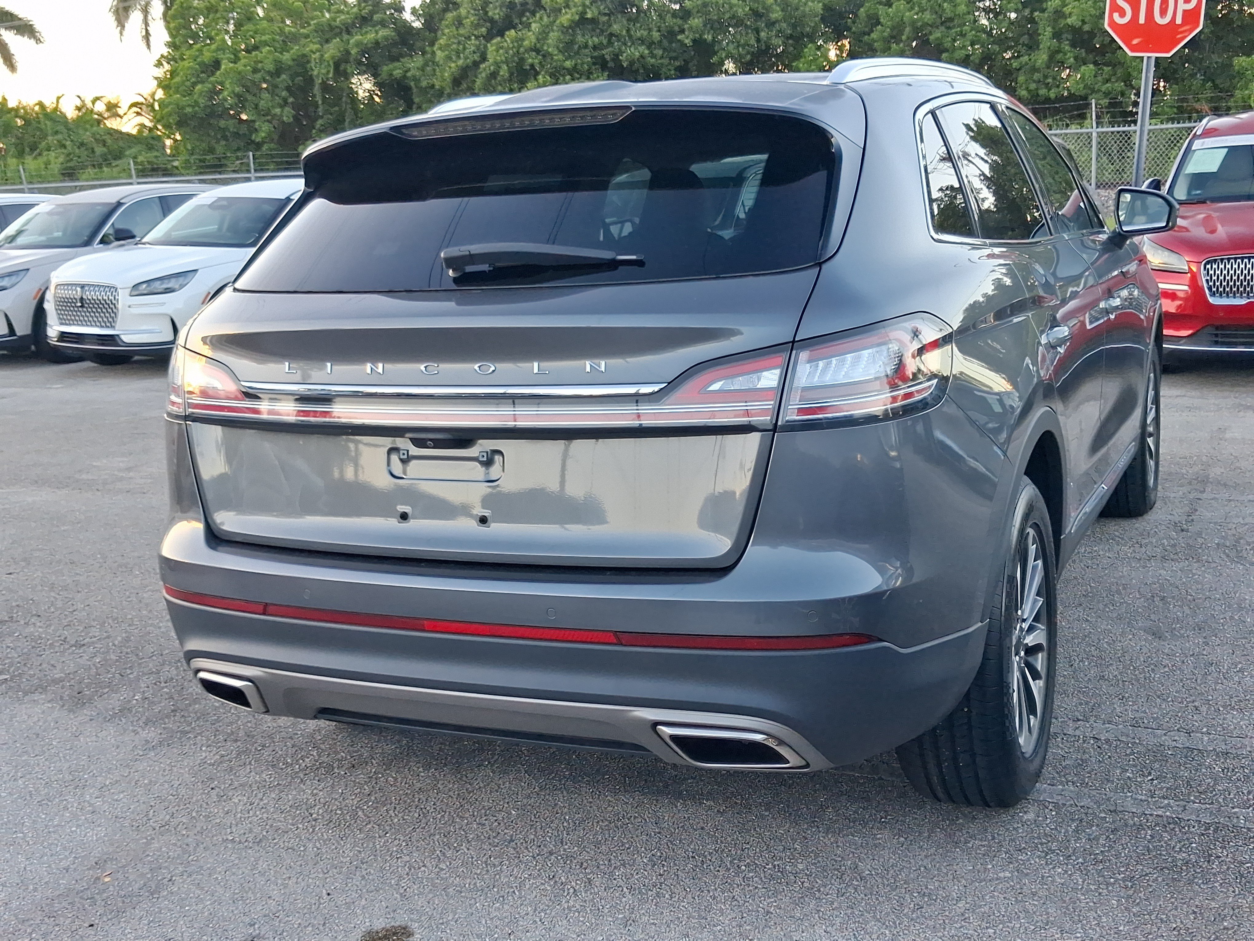 Certified 2023 Lincoln Nautilus FWD image 4