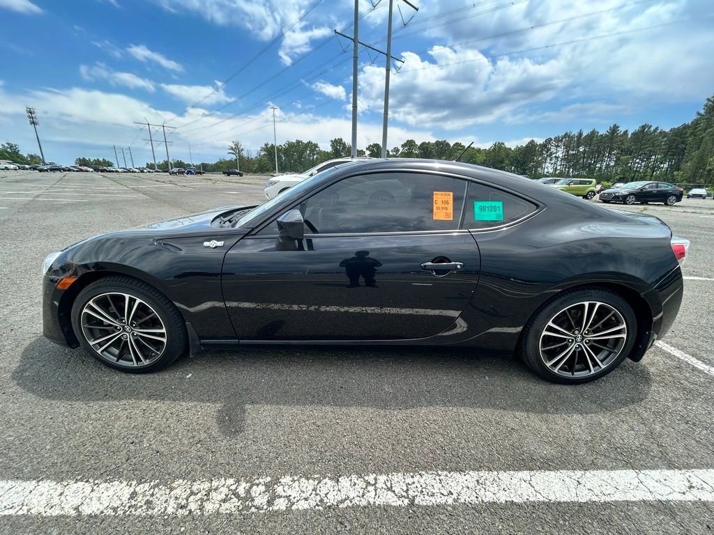 Used 2014 Scion FR-S RWD image 4