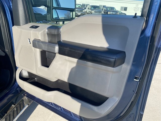 Used 2018 Ford F150 XLT w/ Equipment Group 302A Luxury image 7