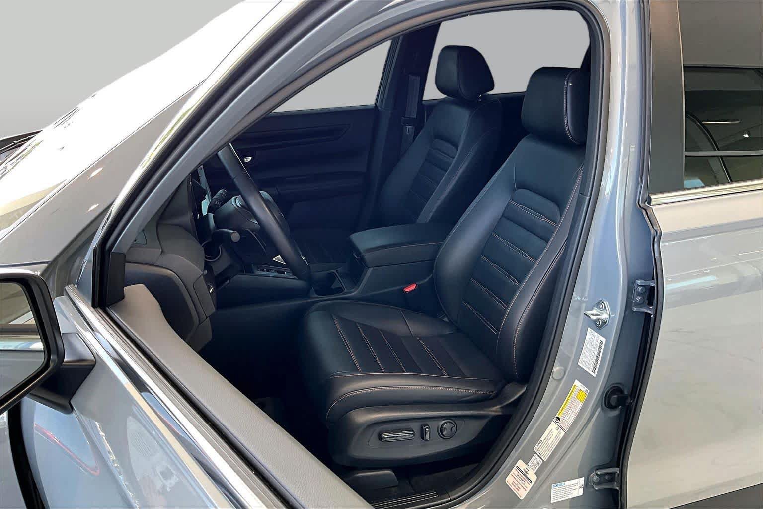 Used 2025 Honda CR-V Sport-L image 7