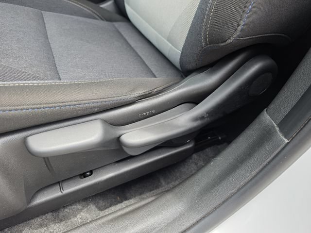 Used 2025 Chevrolet Trax LS w/ LS Convenience Package FWD image 21