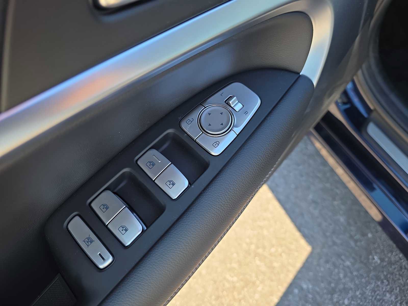 New 2026 Genesis G70 2.5T image 9