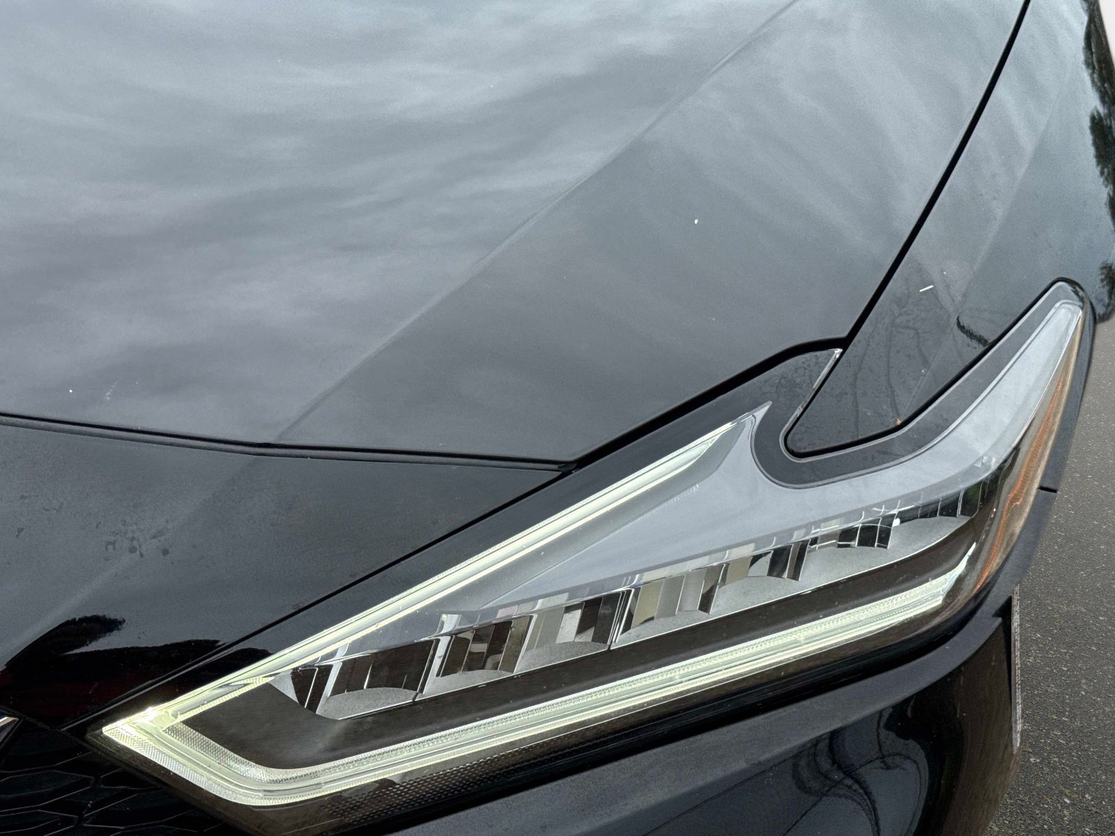 Used 2023 Nissan Maxima Platinum w/ Sport Mat Group FWD image 9