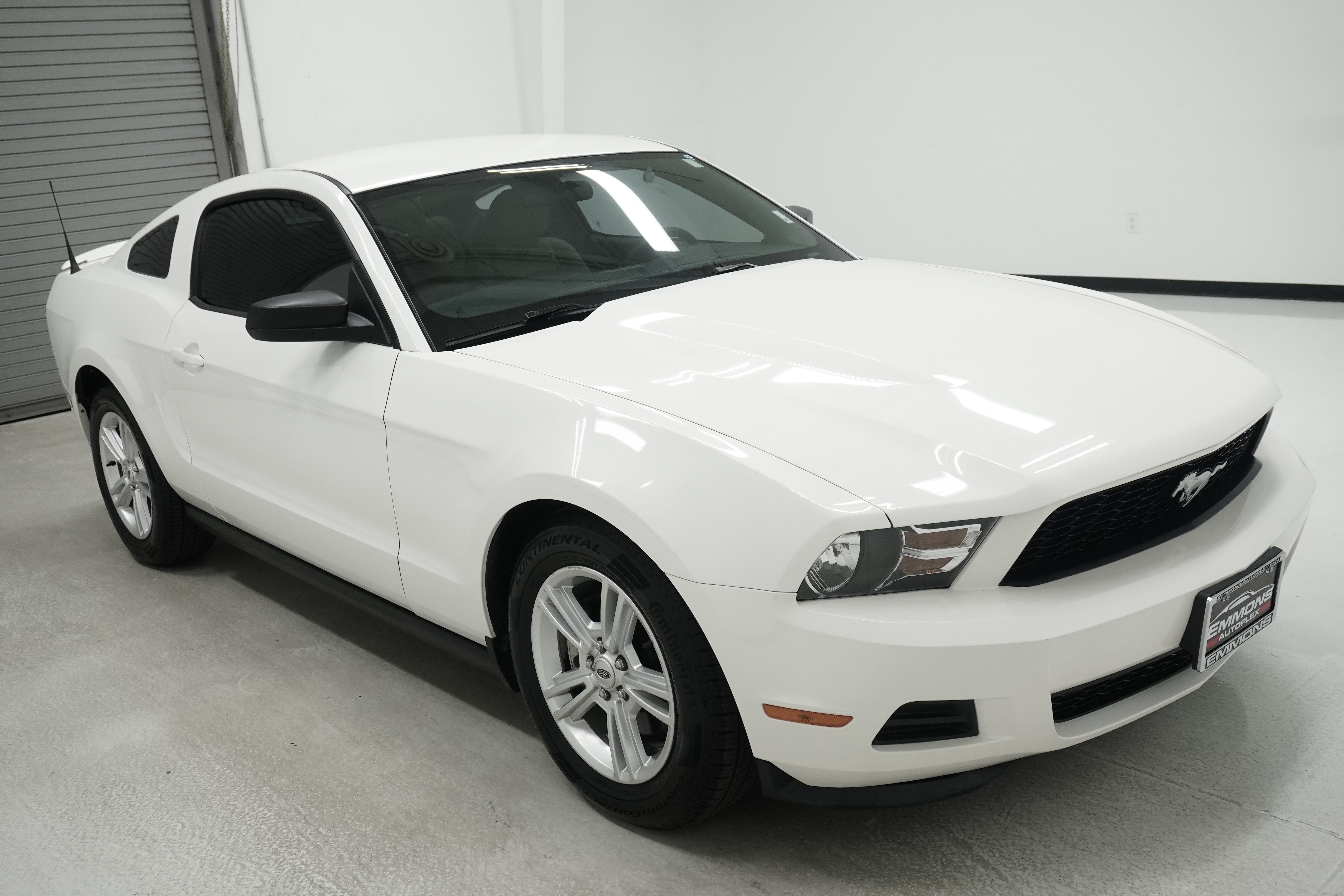 Used 2012 Ford Mustang Coupe RWD image 3