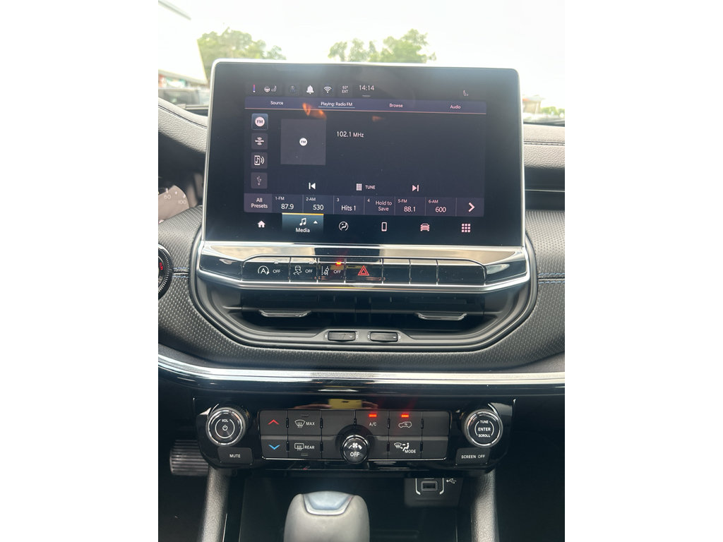 New 2026 Jeep Compass Latitude AWD/4WD image 14