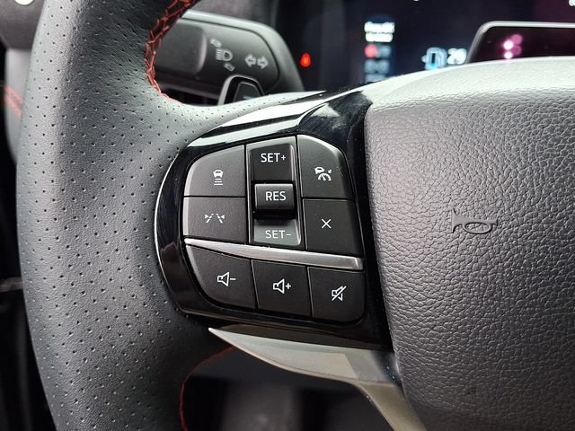 Used 2025 Ford Explorer ST AWD/4WD image 18