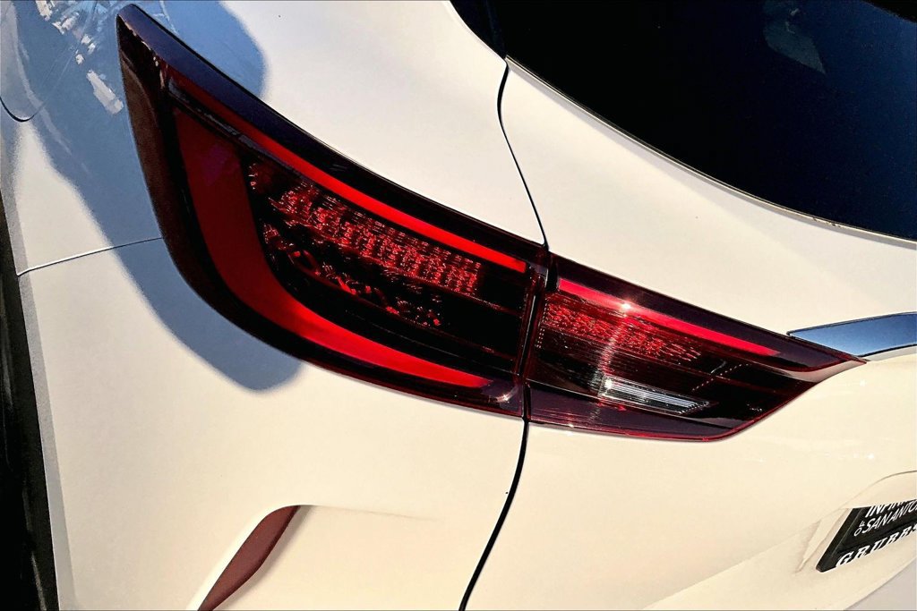 Certified 2022 INFINITI QX50 Luxe FWD image 39