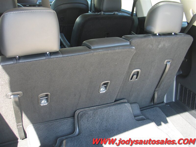 Used 2025 Kia Telluride S AWD/4WD image 38