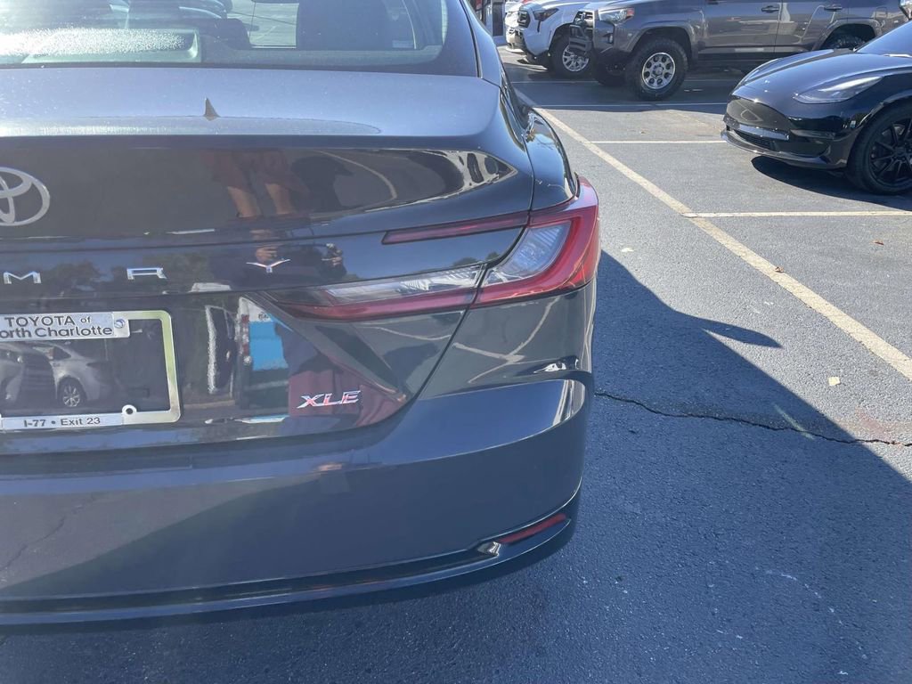 Used 2025 Toyota Camry XLE image 18
