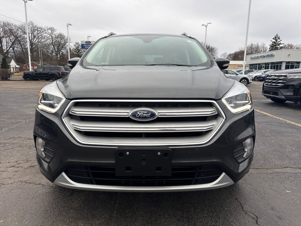 Used 2019 Ford Escape Titanium image 3
