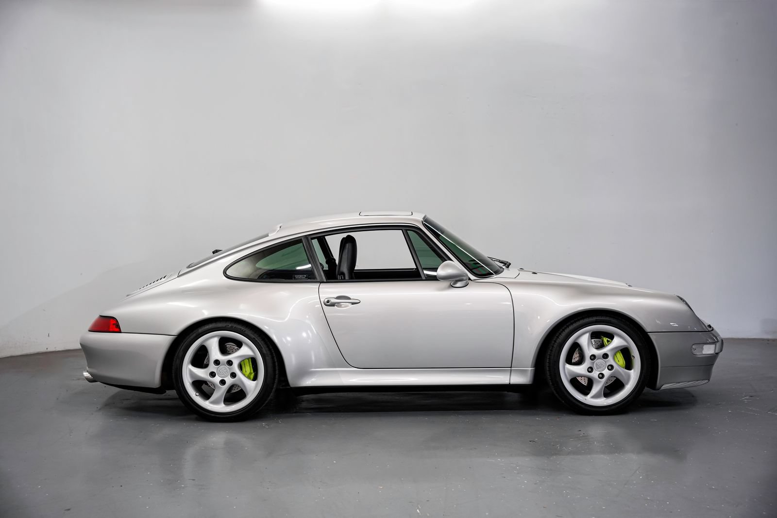Used 1998 Porsche 911 Carrera S RWD image 2
