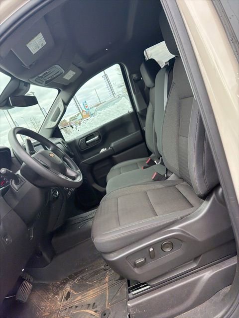Used 2026 Chevrolet Silverado 1500 Custom w/ Turbomax Blackout Package image 13