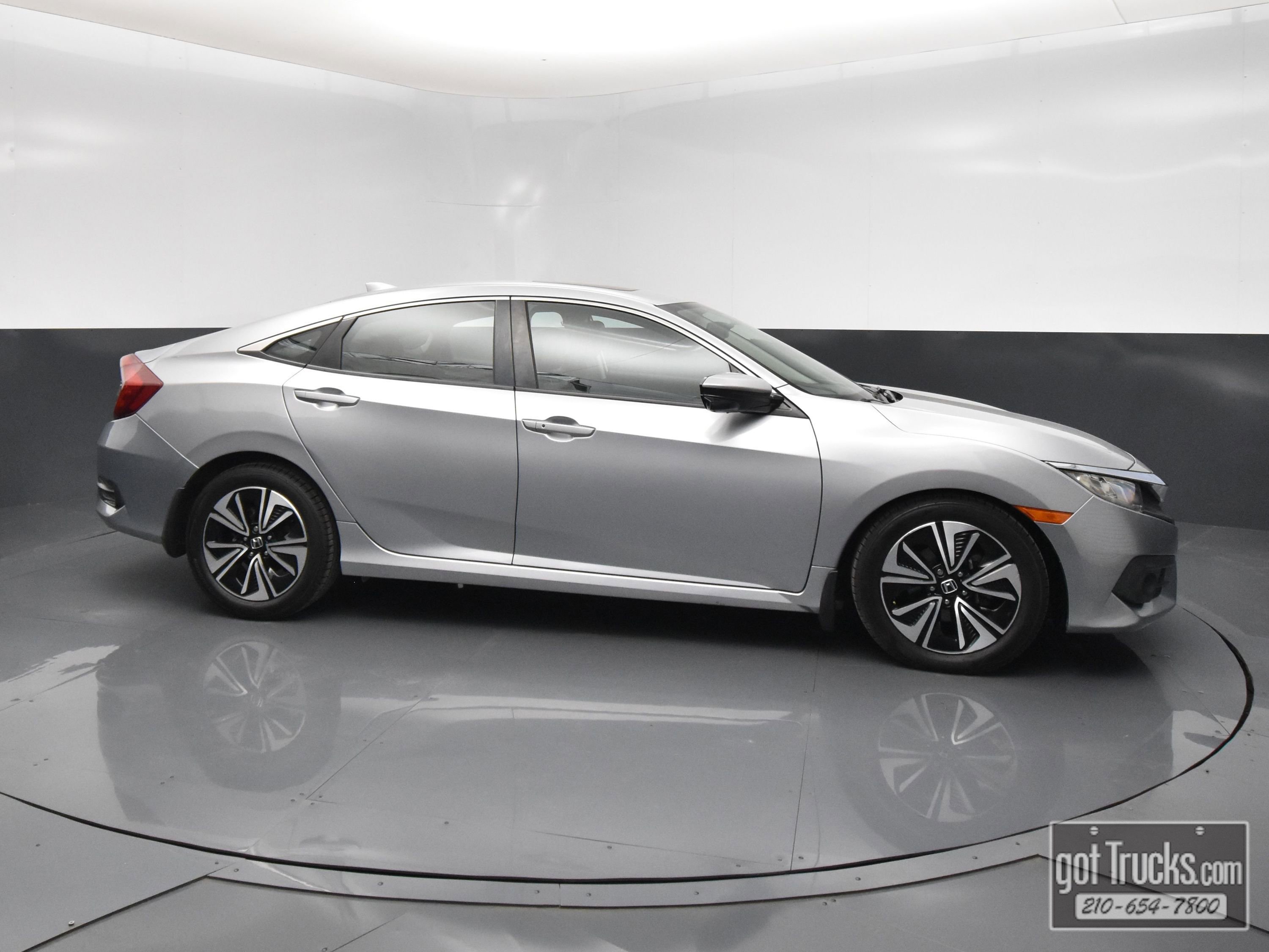 Used 2017 Honda Civic EX-L image 47