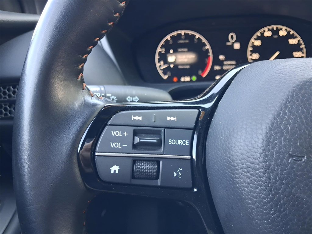 Used 2025 Honda HR-V Sport image 17