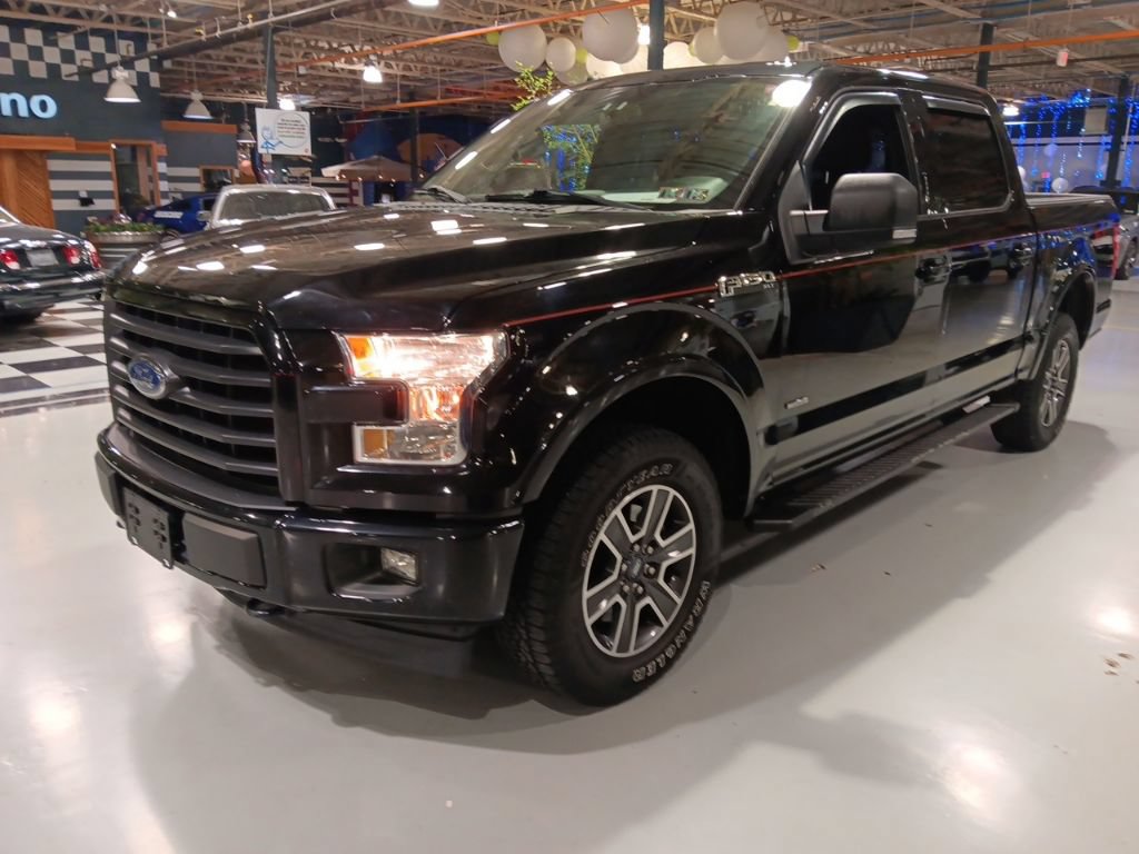 Used 2017 Ford F150 XLT w/ Equipment Group 302A Luxury AWD/4WD image 8