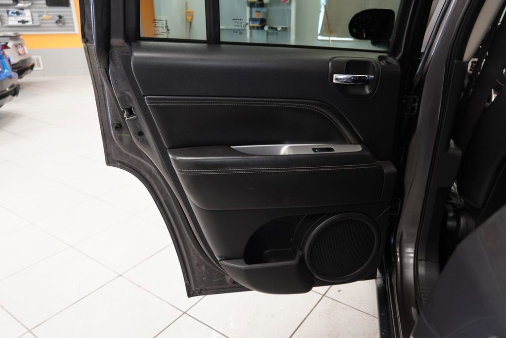 Used 2017 Jeep Compass High Altitude image 15