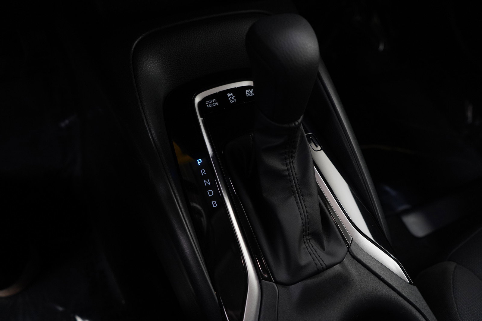 Used 2025 Toyota Corolla LE image 19