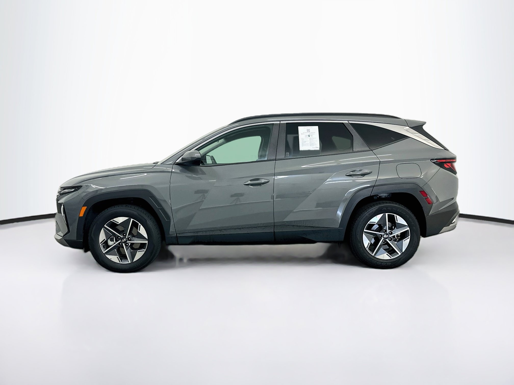 Used 2025 Hyundai Tucson SEL AWD/4WD image 4