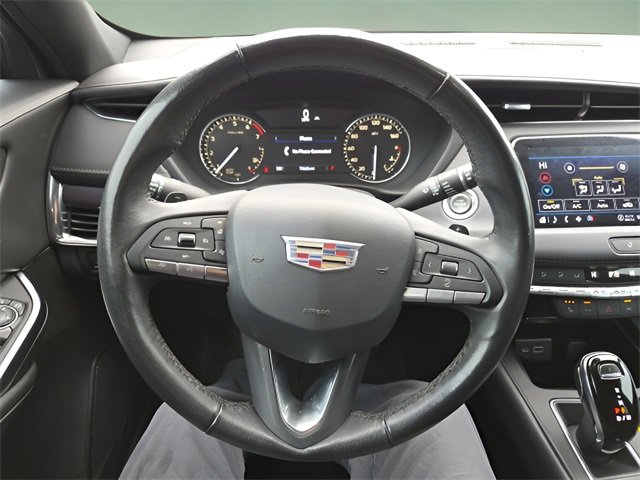 Used 2022 Cadillac XT4 Luxury w/ Cold Weather Package image 14