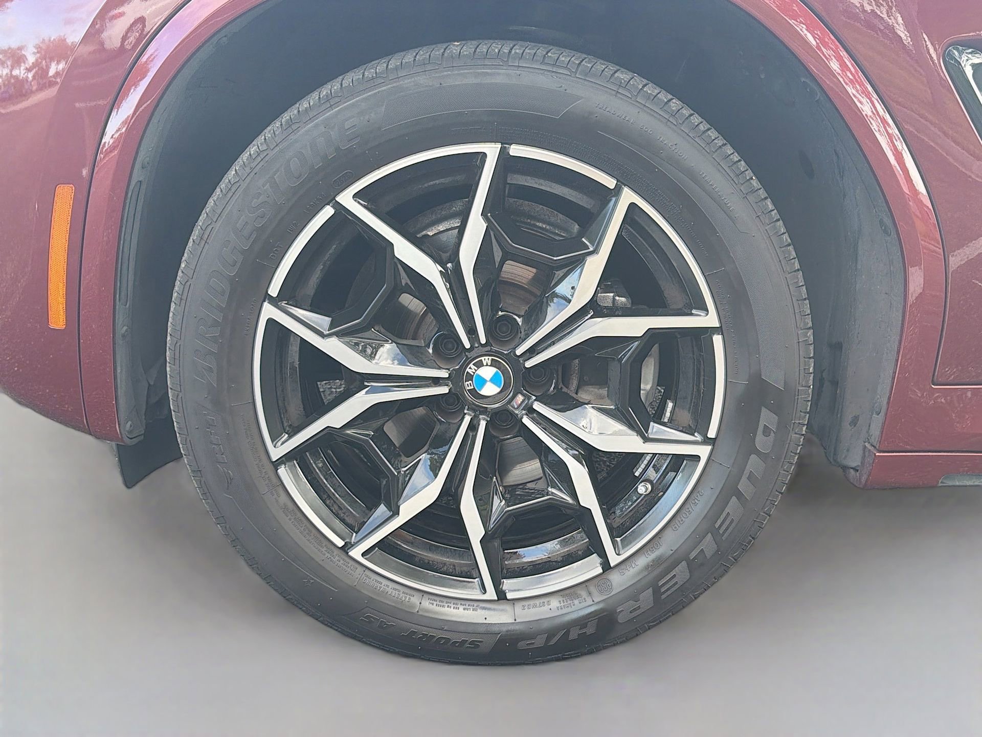 Certified 2025 BMW X4 xDrive30i w/ Premium Package image 43