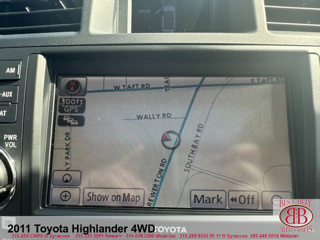 Used 2011 Toyota Highlander SE w/ Tow Pkg AWD/4WD image 18