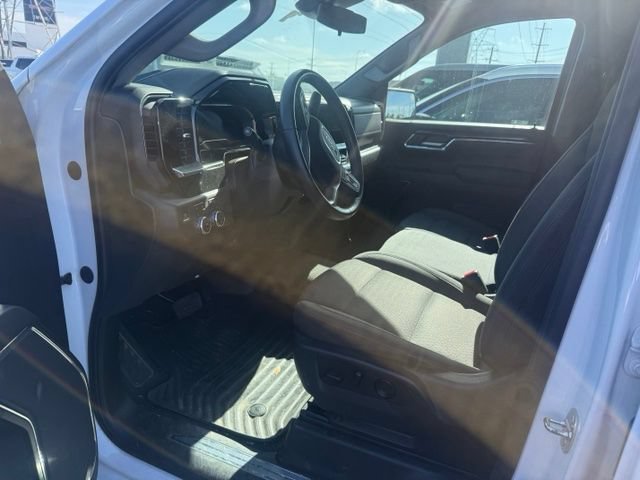 Used 2023 GMC Sierra 1500 Elevation w/ X31 Off-Road Package AWD/4WD image 8