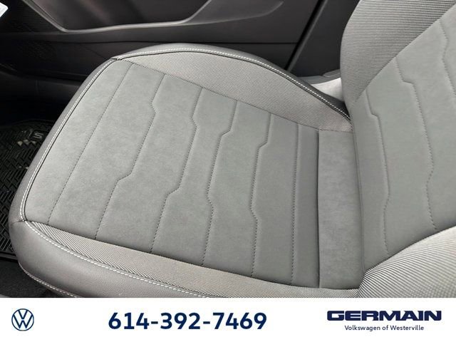 New 2026 Volkswagen Taos SE image 30