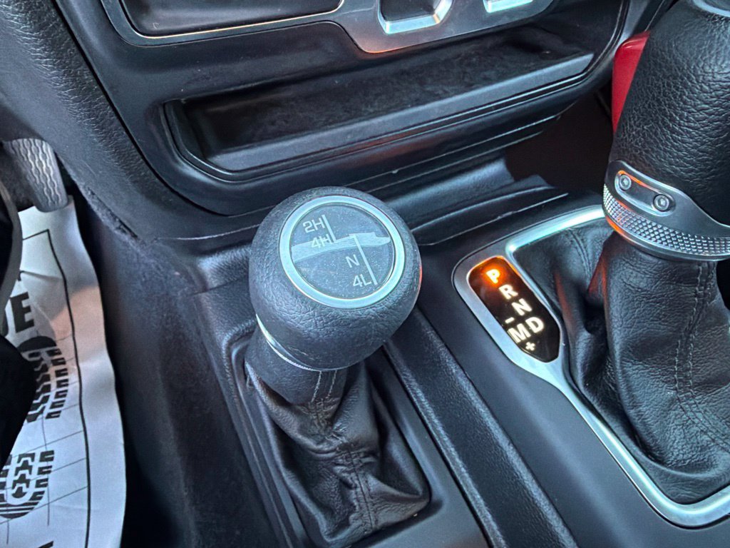 Used 2021 Jeep Wrangler Sport AWD/4WD image 31