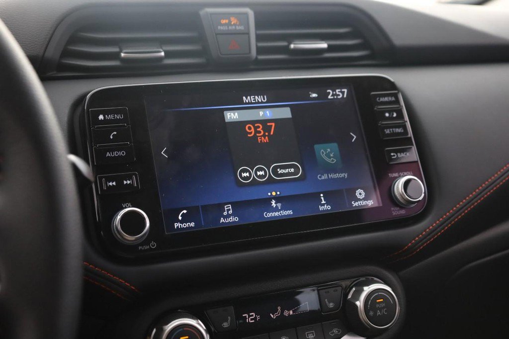 New 2025 Nissan Versa SR w/ Trunk Package image 11