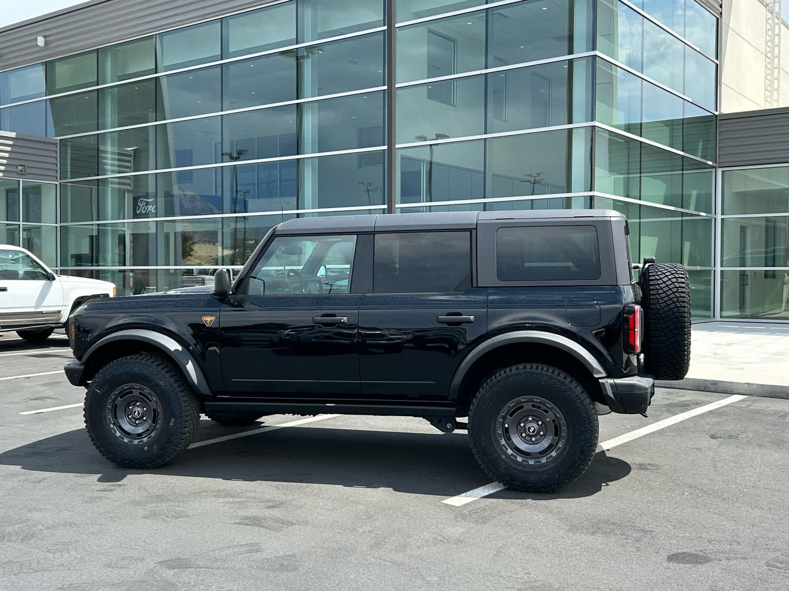 New 2024 Ford Bronco Badlands AWD/4WD image 10