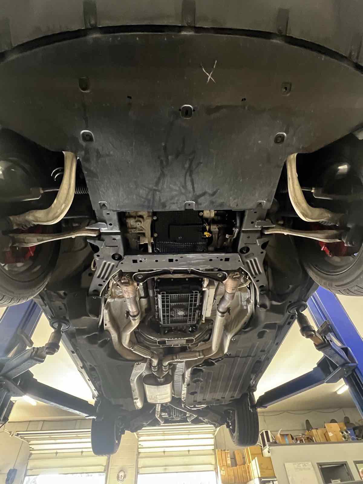 Used 2020 Ford Explorer ST w/ ST Street Pack image 28