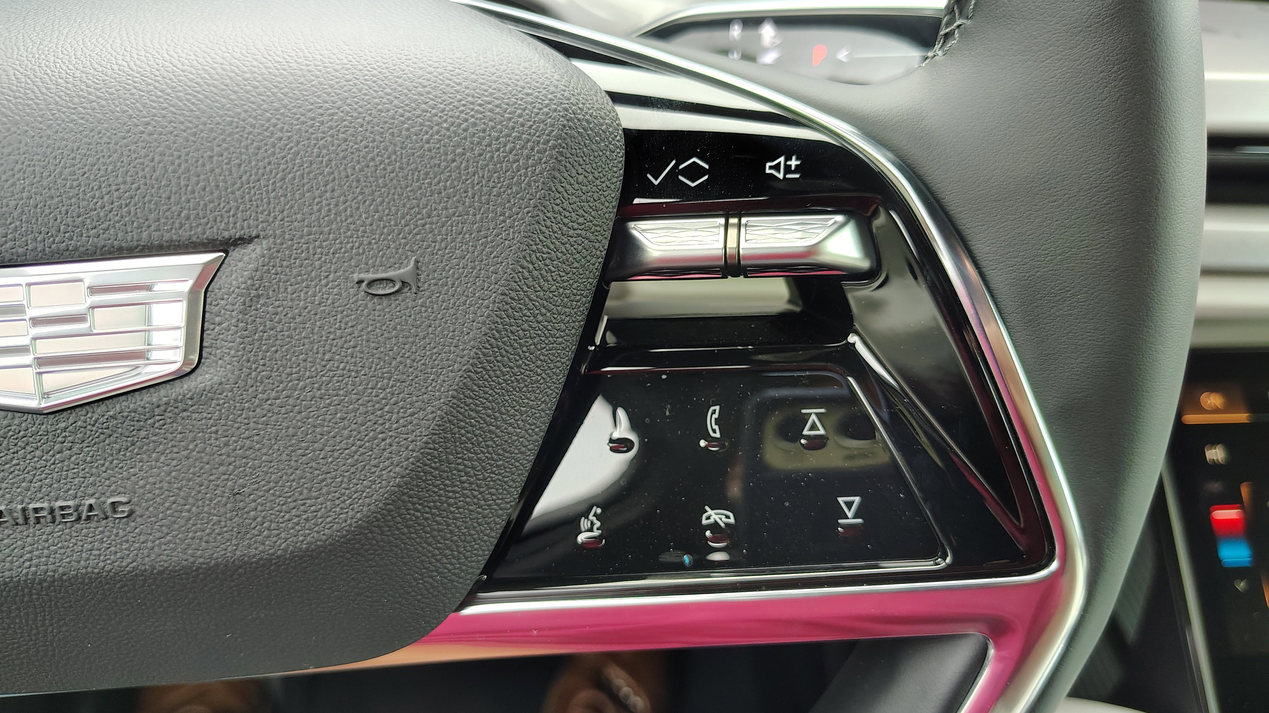 New 2026 Cadillac Vistiq Luxury image 19